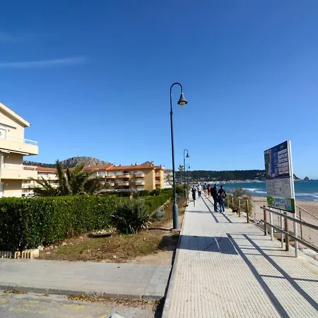 The In Estartit